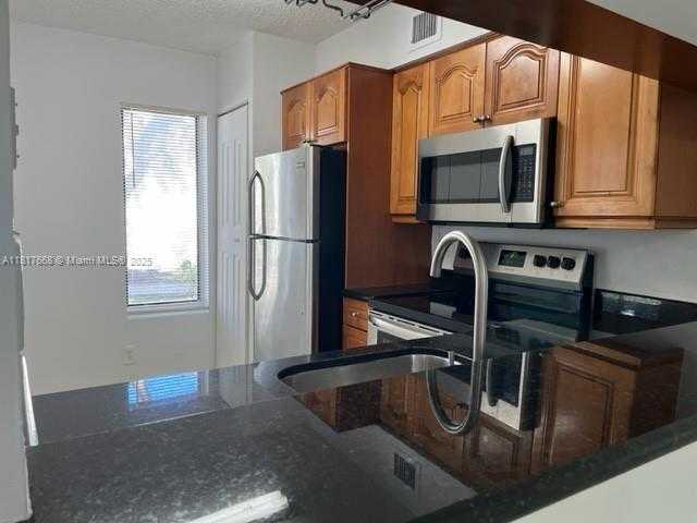 Small Image of 13900 SOUTH WEST 91 TE #13900, Miami Number 6