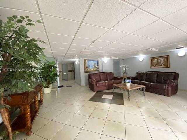 Small Image of 201 180TH DR #209, Sunny Isles Beach Number 18