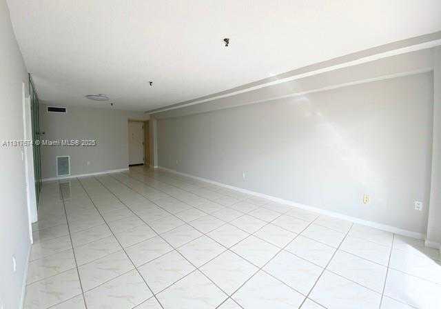 Small Image of 201 180TH DR #209, Sunny Isles Beach Number 5