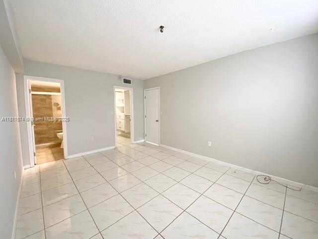 Small Image of 201 180TH DR #209, Sunny Isles Beach Number 8