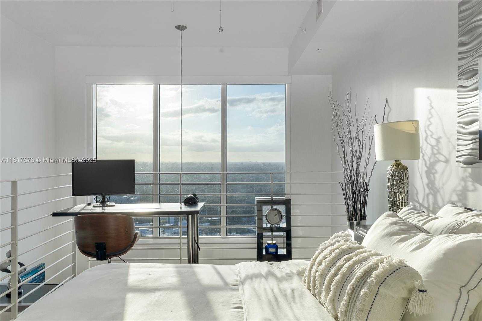 Small Image of 60 SOUTH WEST 13TH ST #3211, Miami Number 10