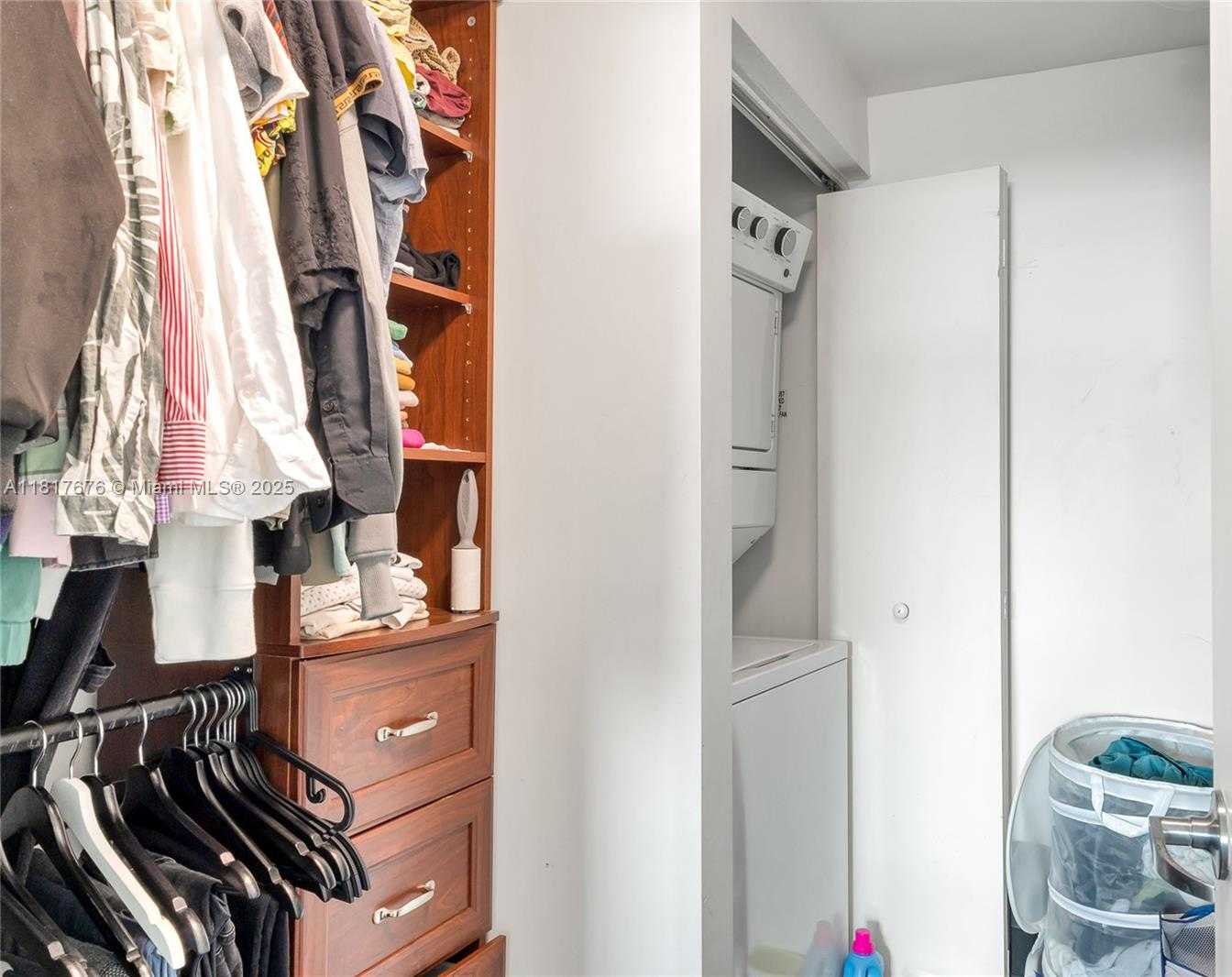 Small Image of 60 SOUTH WEST 13TH ST #3211, Miami Number 13