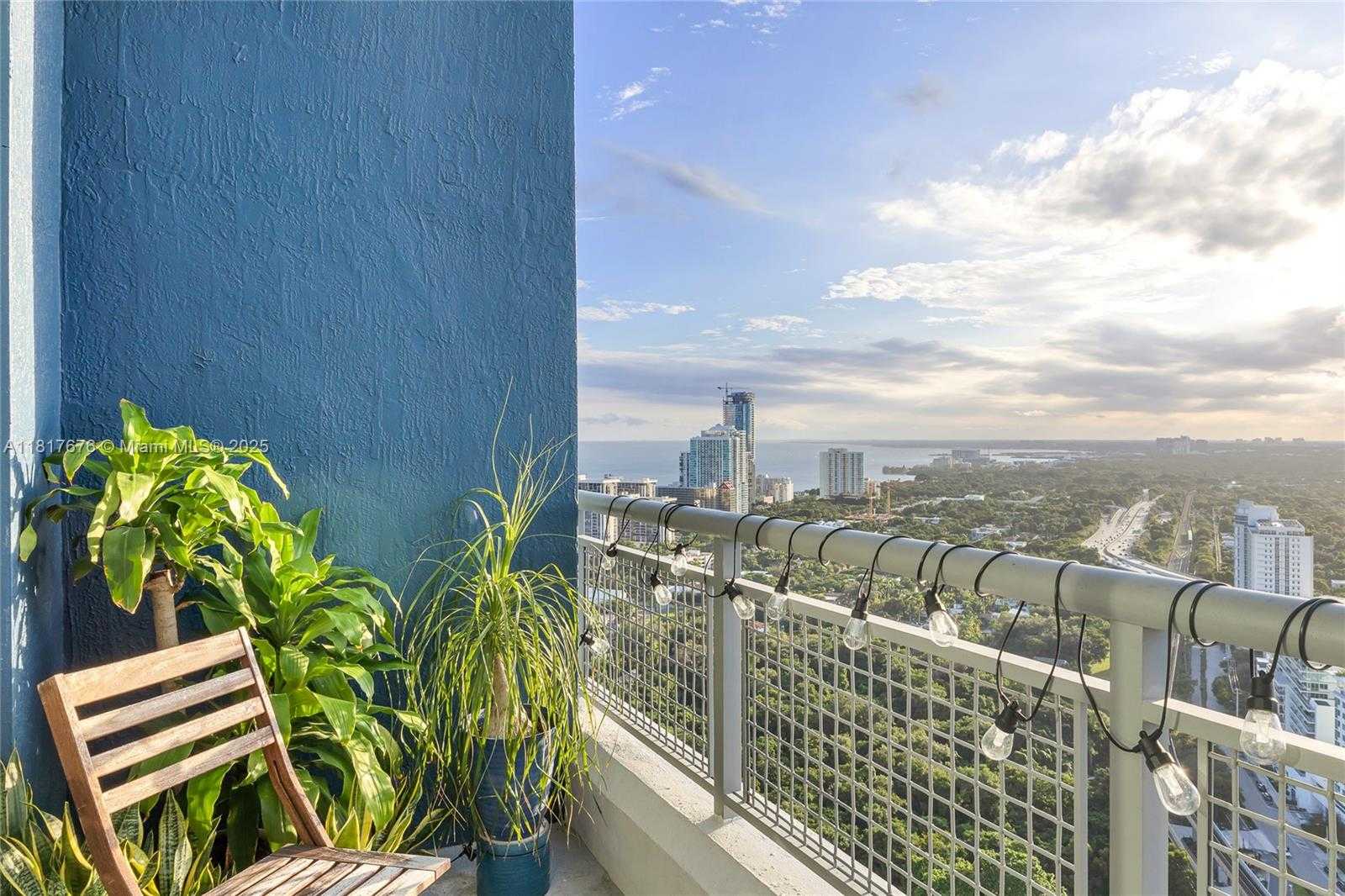 Small Image of 60 SOUTH WEST 13TH ST #3211, Miami Number 2