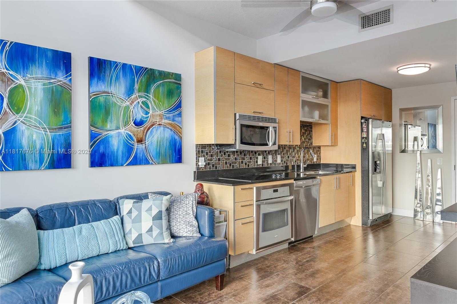 Small Image of 60 SOUTH WEST 13TH ST #3211, Miami Number 5
