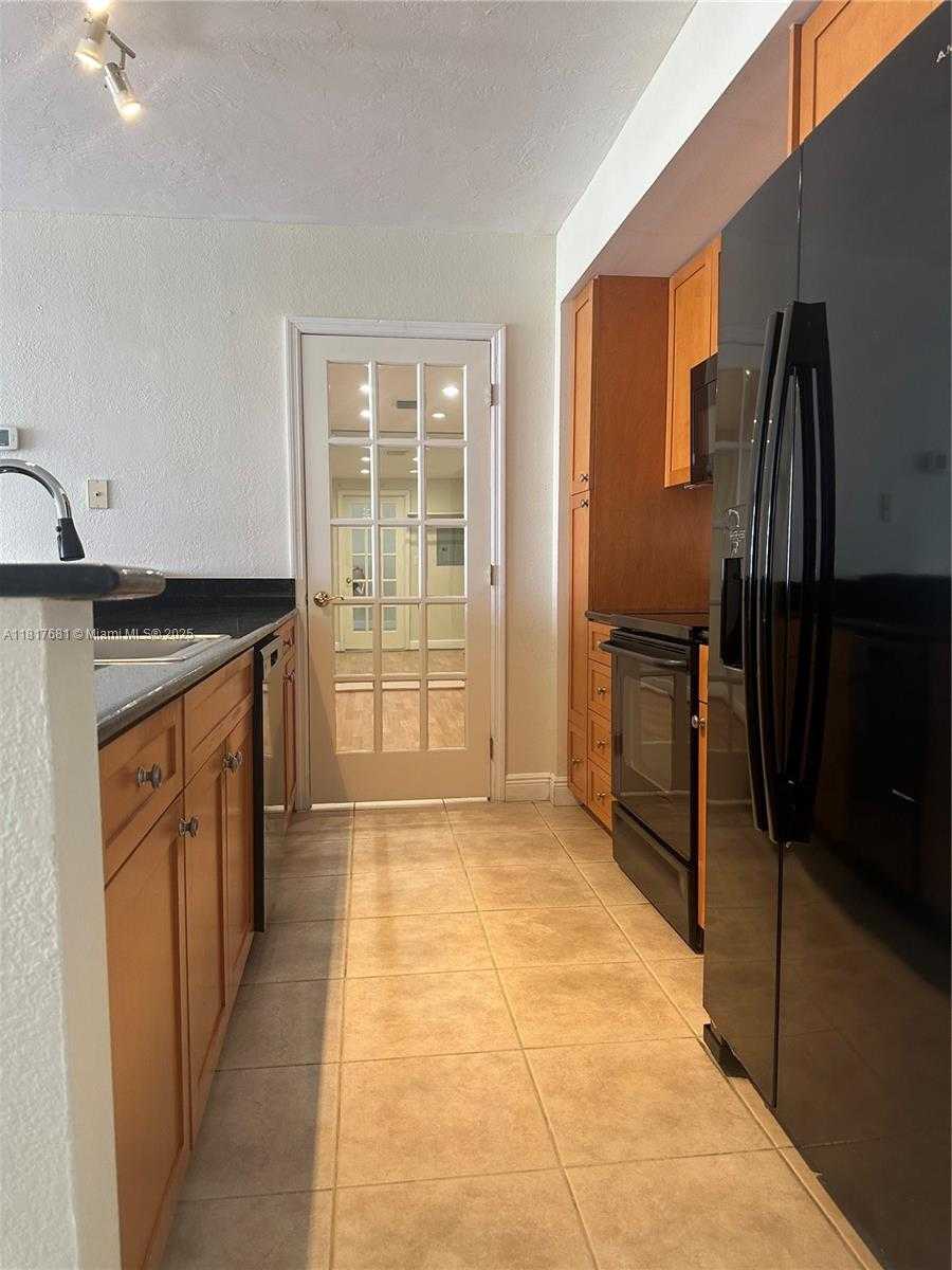 Small Image of 10350 WEST BAY HARBOR DR #4F + DEN, Bay Harbor Islands Number 13