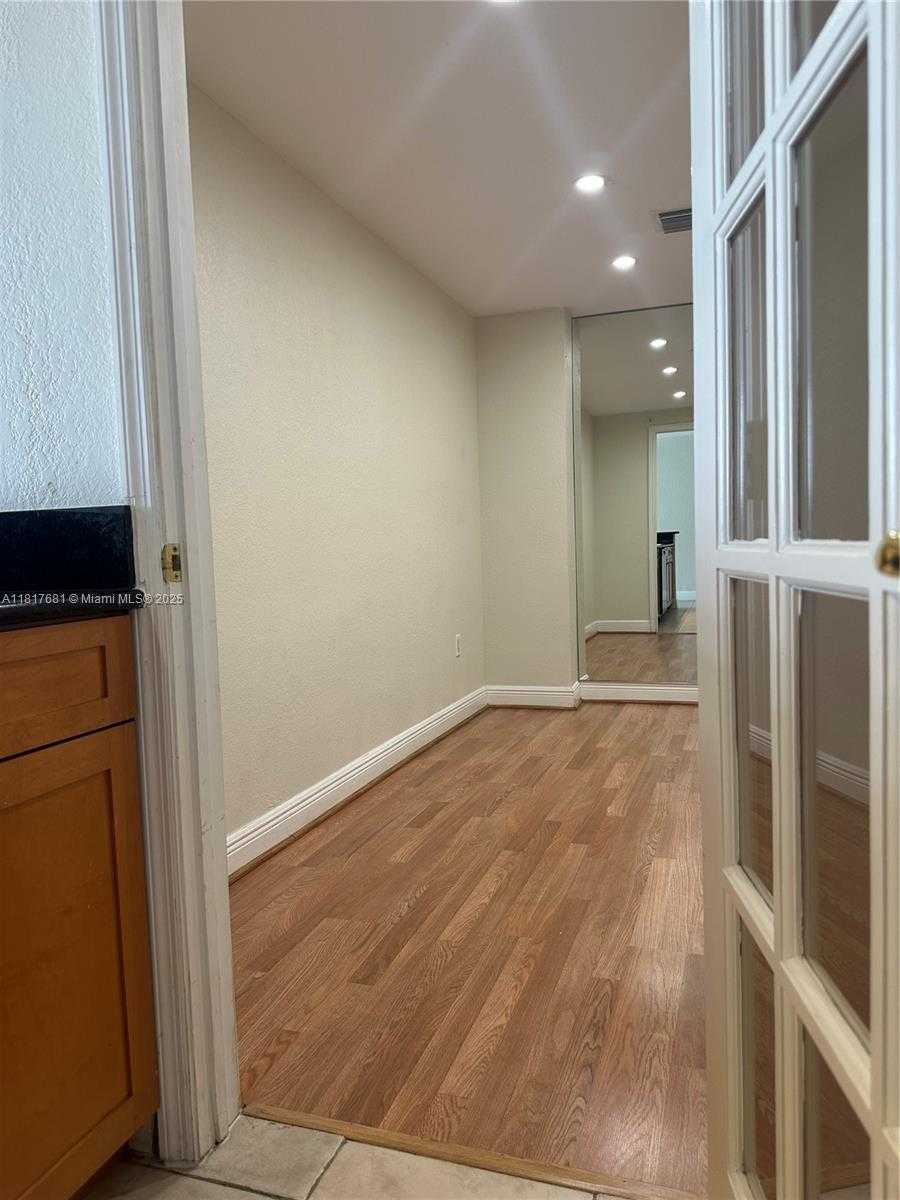 Small Image of 10350 WEST BAY HARBOR DR #4F + DEN, Bay Harbor Islands Number 14