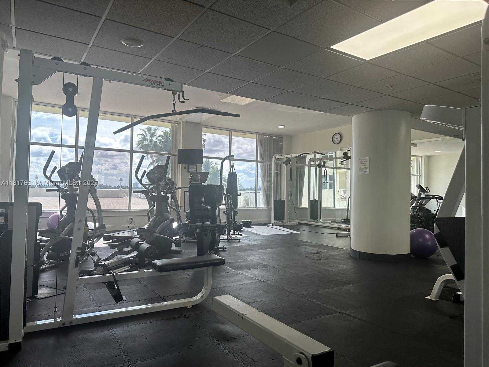 Small Image of 10350 WEST BAY HARBOR DR #4F + DEN, Bay Harbor Islands Number 25