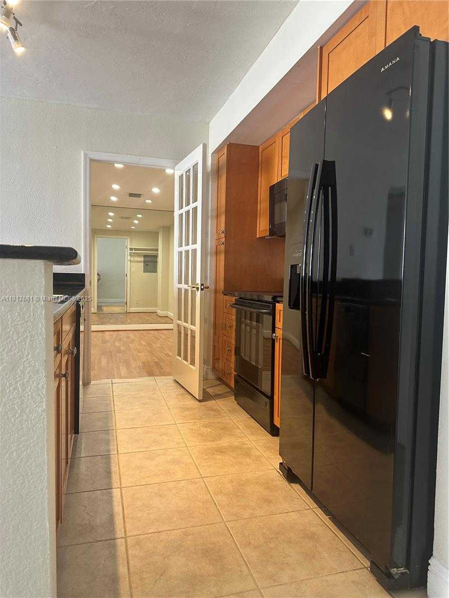 Small Image of 10350 WEST BAY HARBOR DR #4F + DEN, Bay Harbor Islands Number 8