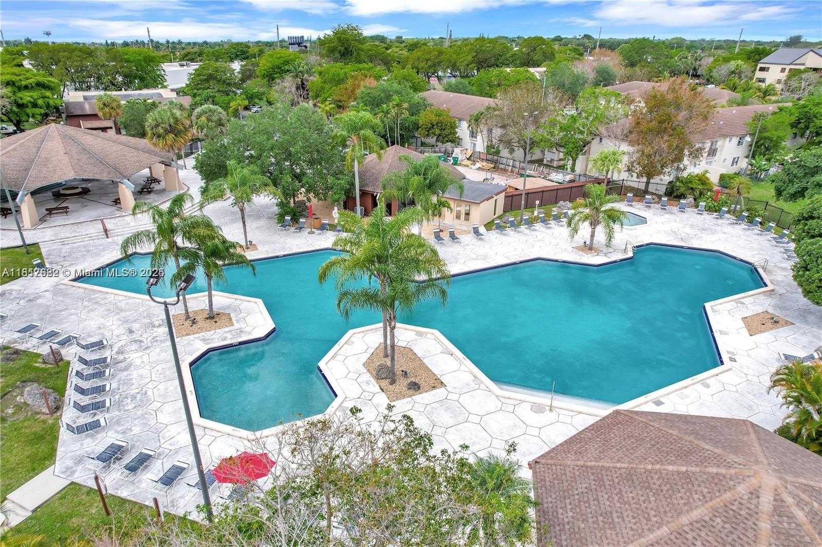 Small Image of 6854 SOUTH WEST 114TH PL #D60, Miami Number 3