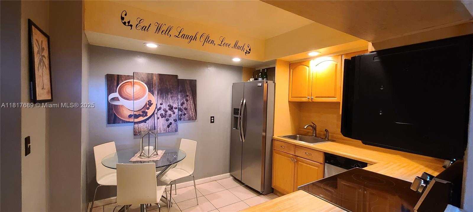 Small Image of 2801 NORTH EAST 183RD ST #1211W, Aventura Number 4