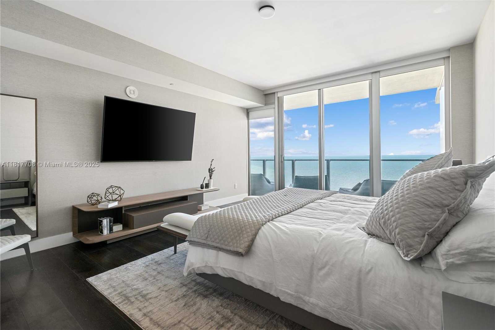 Small Image of 360 OCEAN DR #1106S, Key Biscayne Number 22