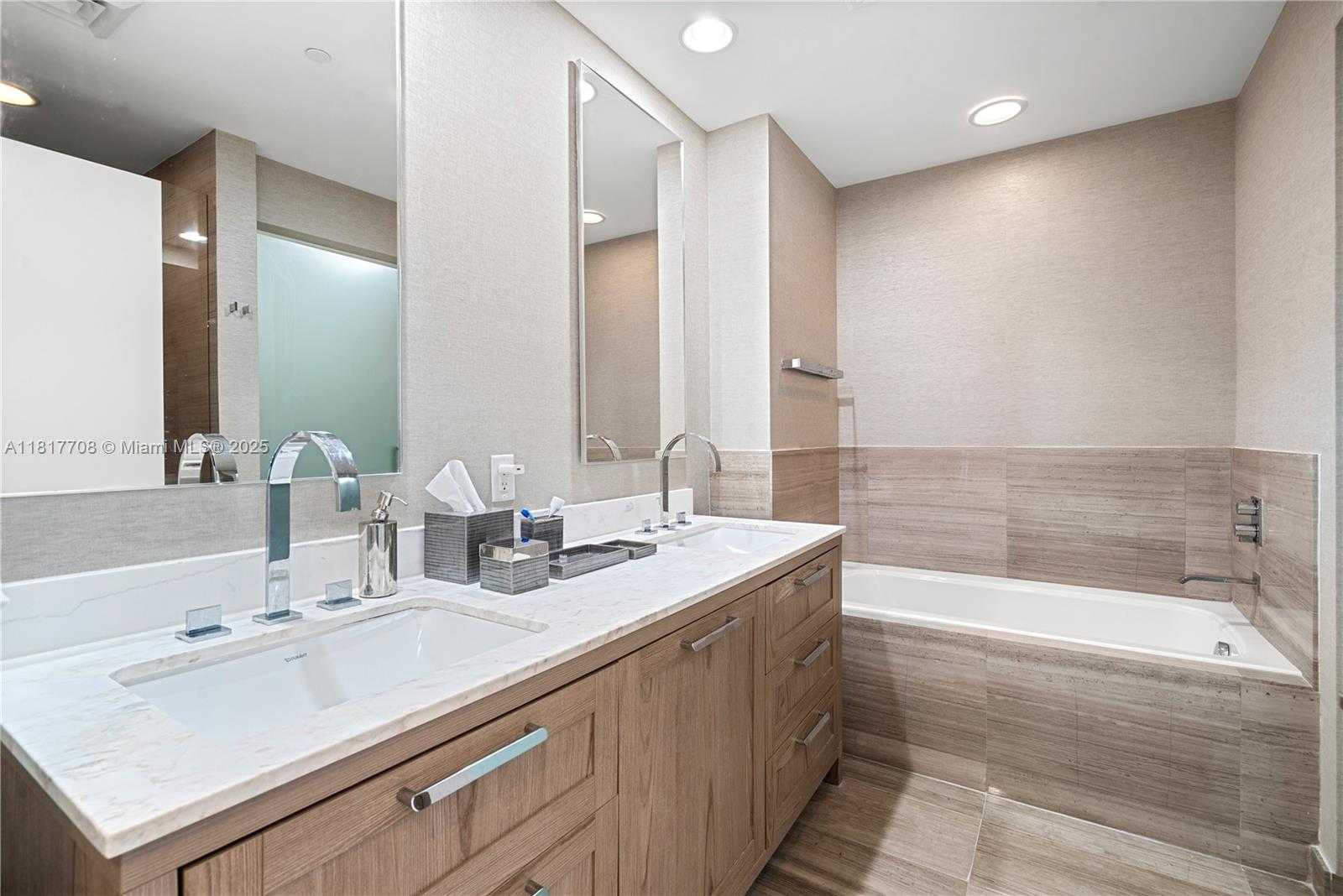 Small Image of 360 OCEAN DR #1106S, Key Biscayne Number 27