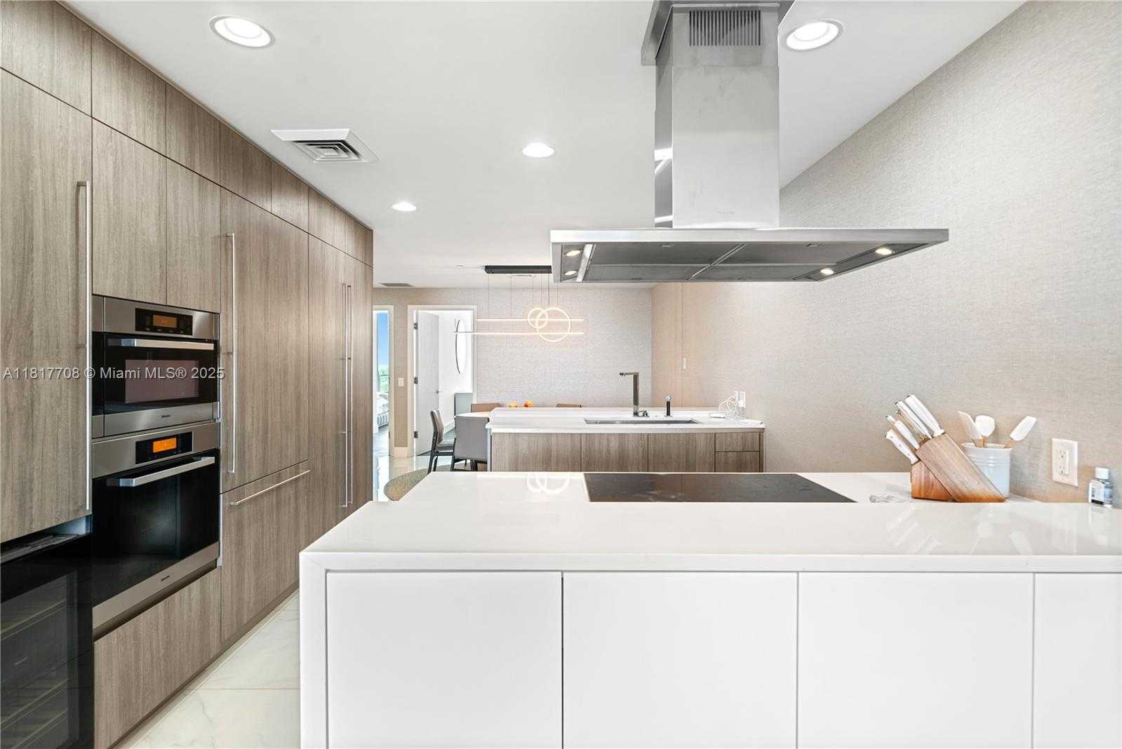 Small Image of 360 OCEAN DR #1106S, Key Biscayne Number 7