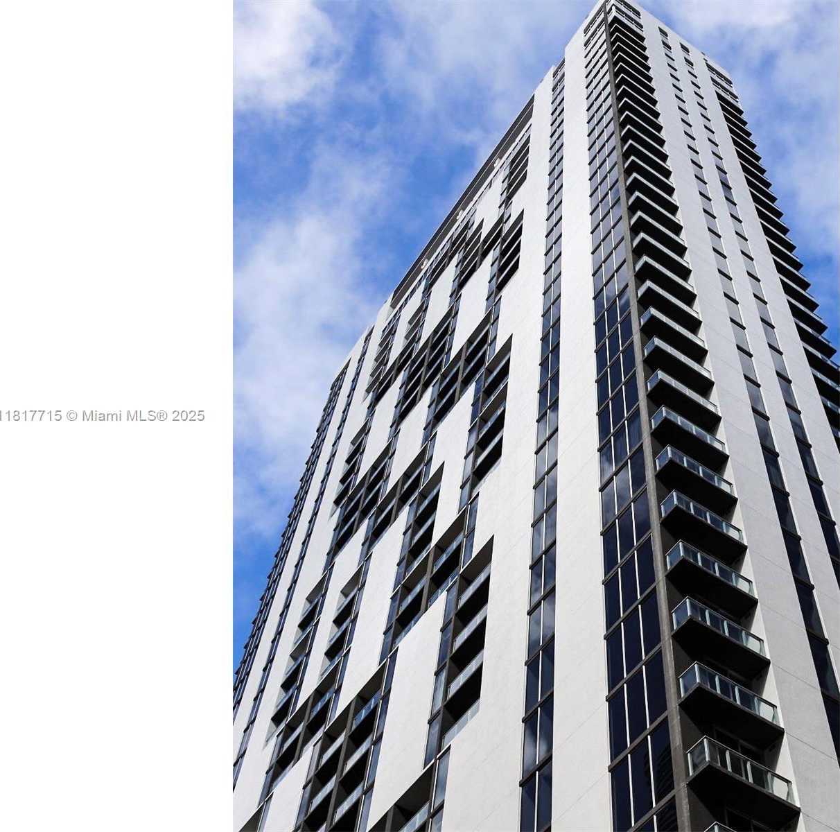 Small Image of 151 SOUTH EAST 1ST ST #1109, Miami Number 3