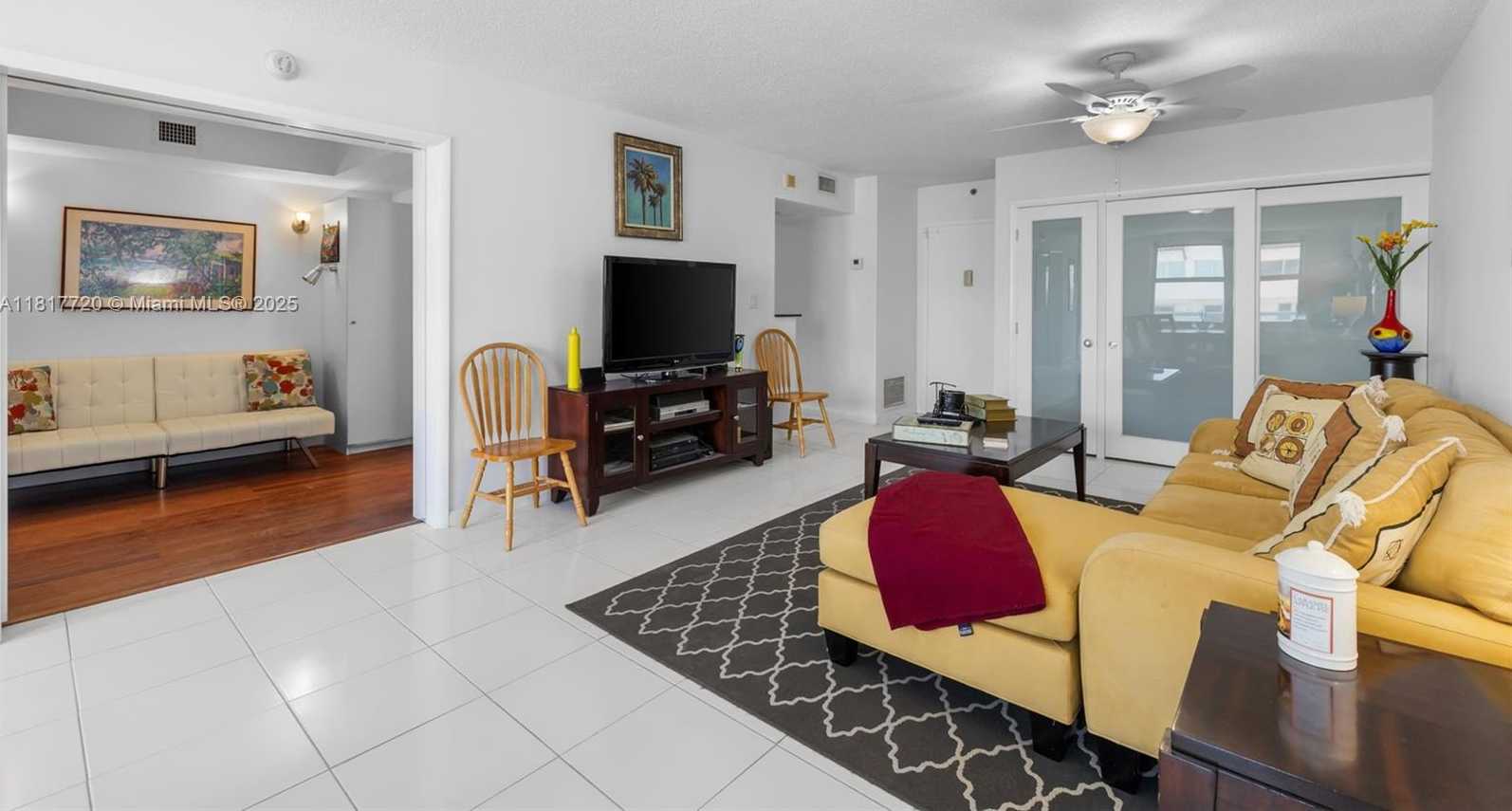 Small Image of 9511 COLLINS AVE #1208 +den, Surfside Number 4