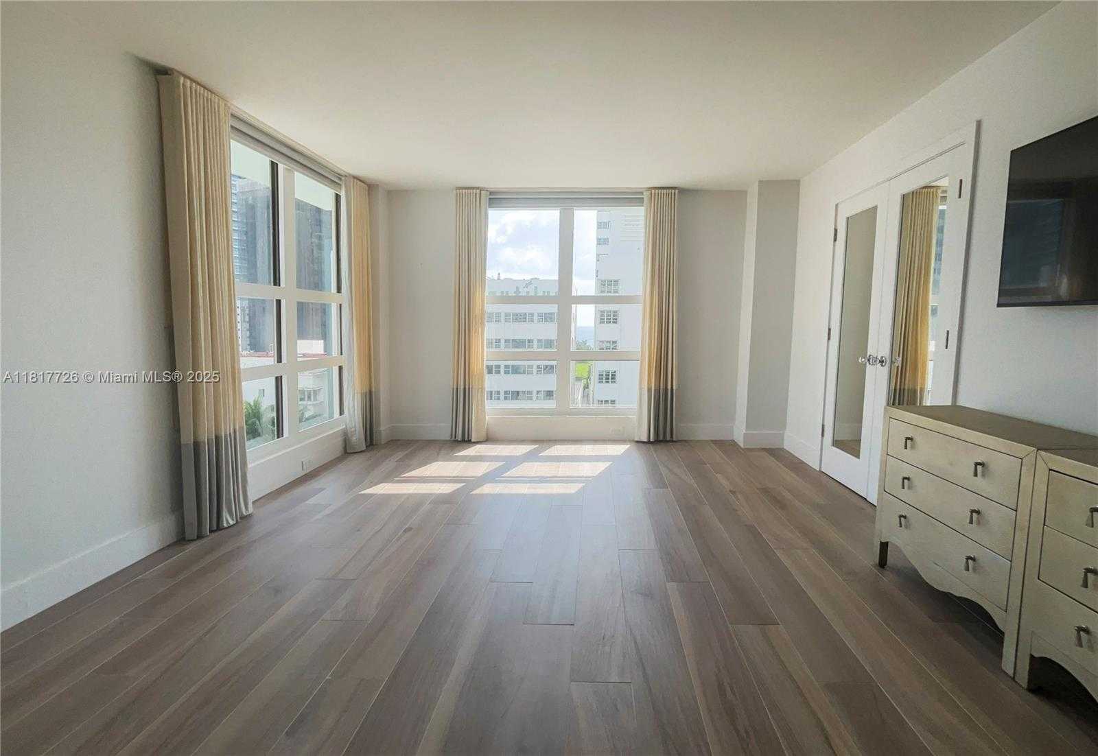 Small Image of 1800 EAST COLLINS AVE #9C, Miami Beach Number 12