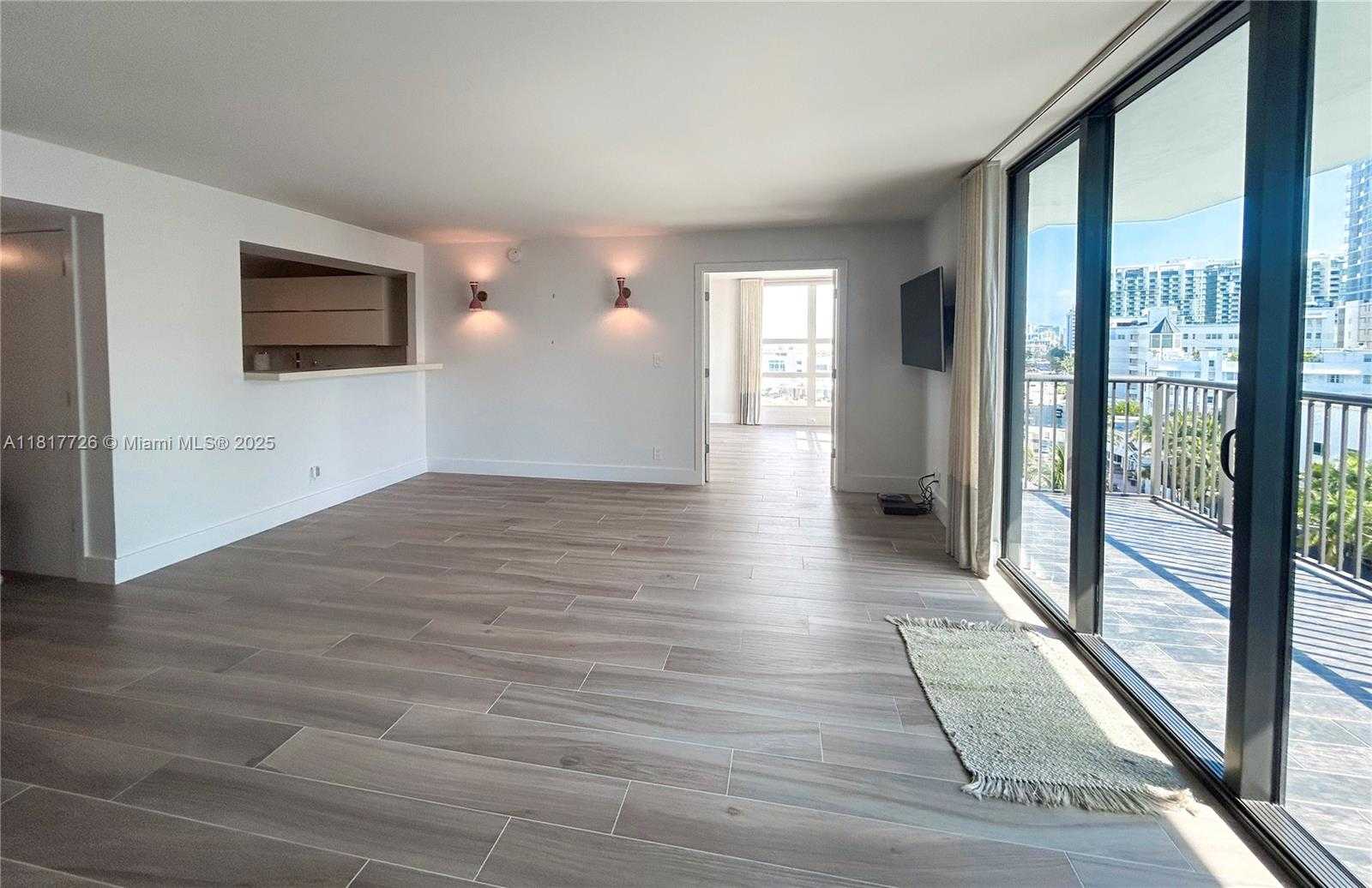 Small Image of 1800 EAST COLLINS AVE #9C, Miami Beach Number 4
