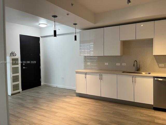 Small Image of 999 SOUTH WEST 1ST AVE #2301, Miami Number 22