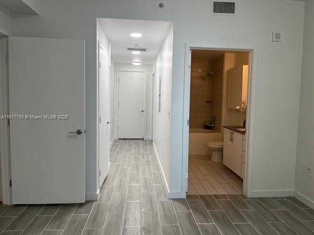 Small Image of 999 SOUTH WEST 1ST AVE #2301, Miami Number 25