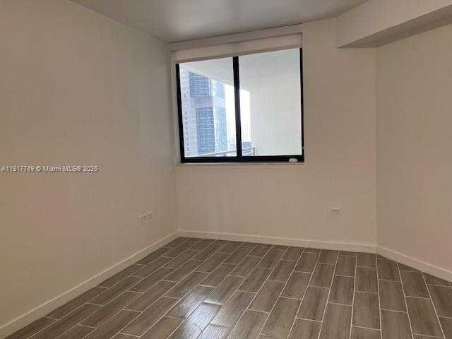 Small Image of 999 SOUTH WEST 1ST AVE #2301, Miami Number 27