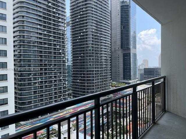 Small Image of 999 SOUTH WEST 1ST AVE #2301, Miami Number 38