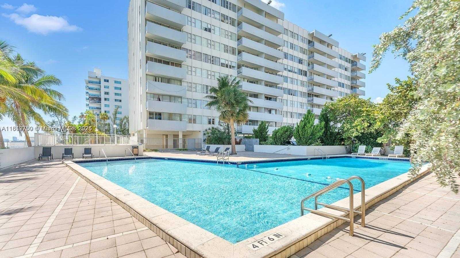 Small Image of 7545 EAST TREASURE DR #4K, North Bay Village Number 12