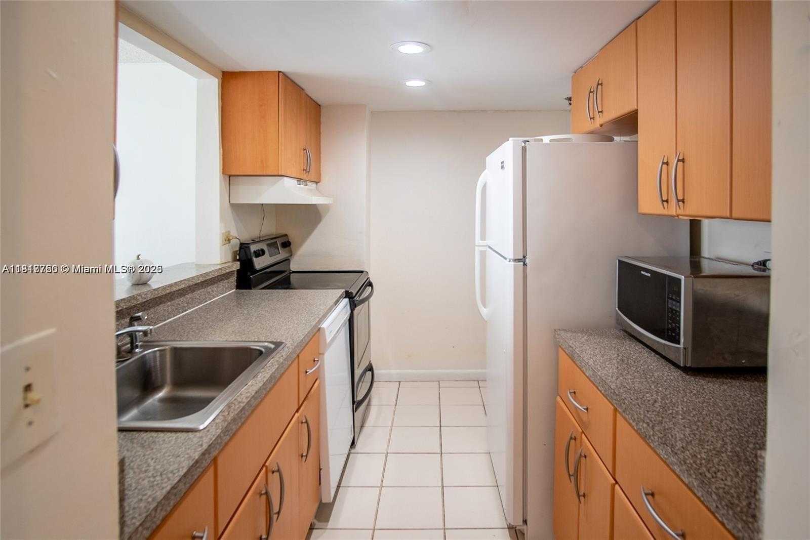 Small Image of 7545 EAST TREASURE DR #4K, North Bay Village Number 3