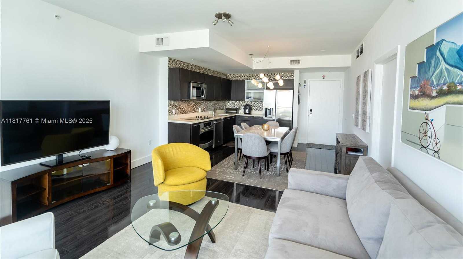 Small Image of 90 SOUTH WEST 3RD ST #3707, Miami Number 12