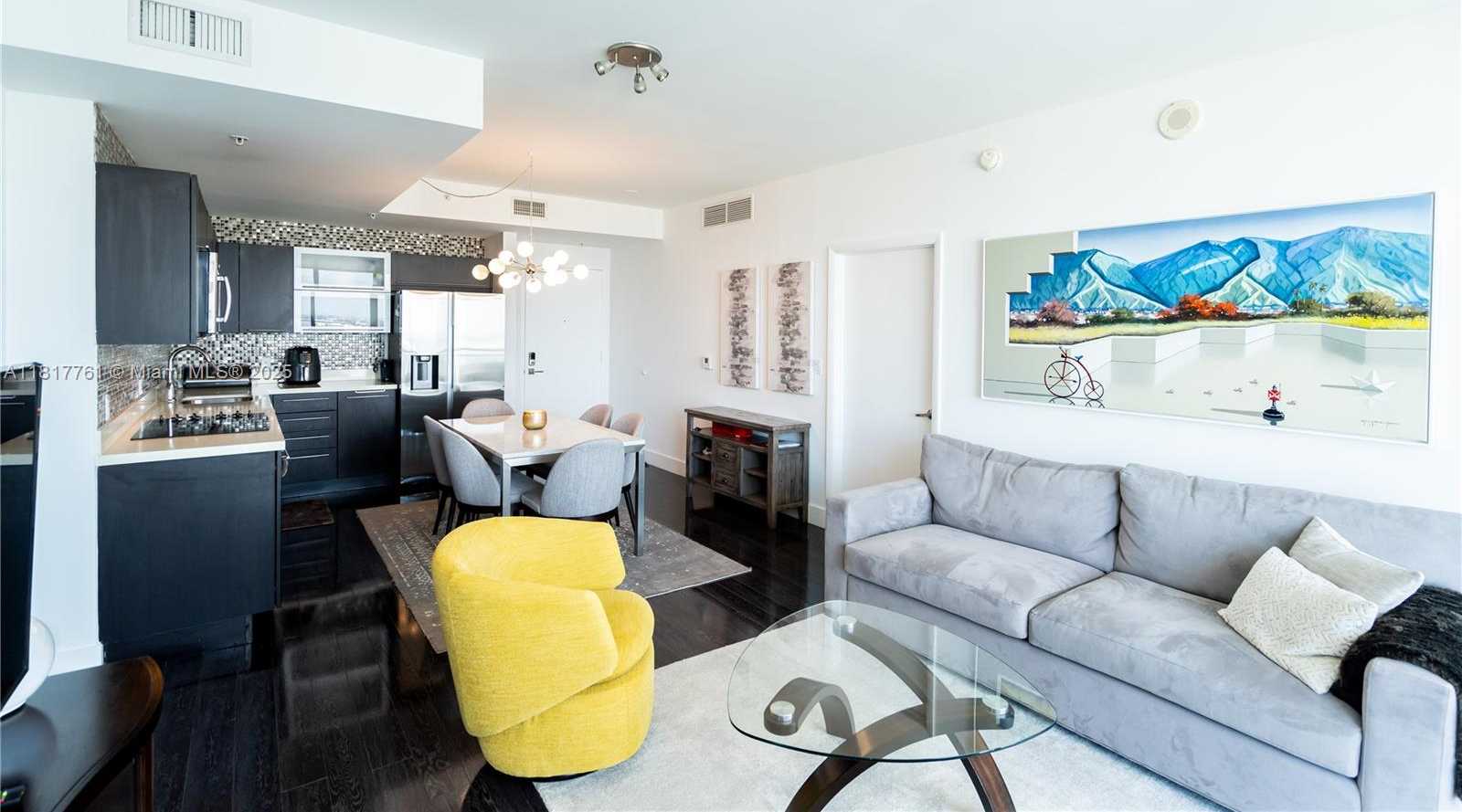 Small Image of 90 SOUTH WEST 3RD ST #3707, Miami Number 13