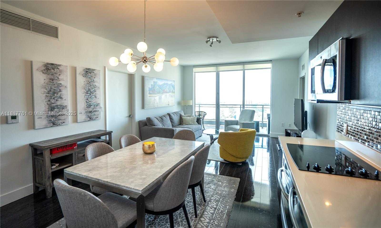 Small Image of 90 SOUTH WEST 3RD ST #3707, Miami Number 16