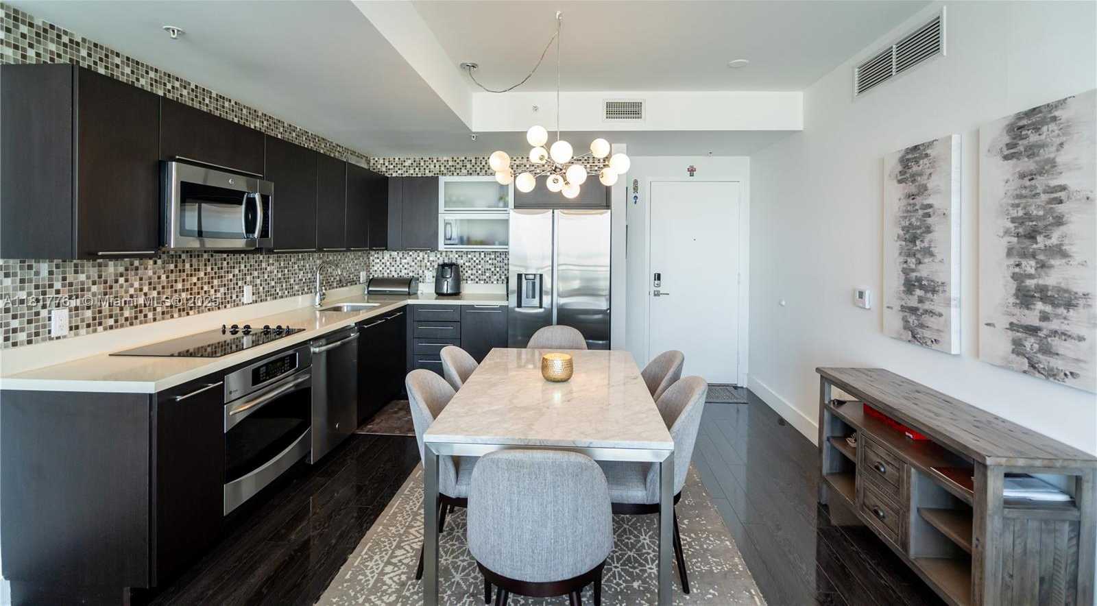 Small Image of 90 SOUTH WEST 3RD ST #3707, Miami Number 17