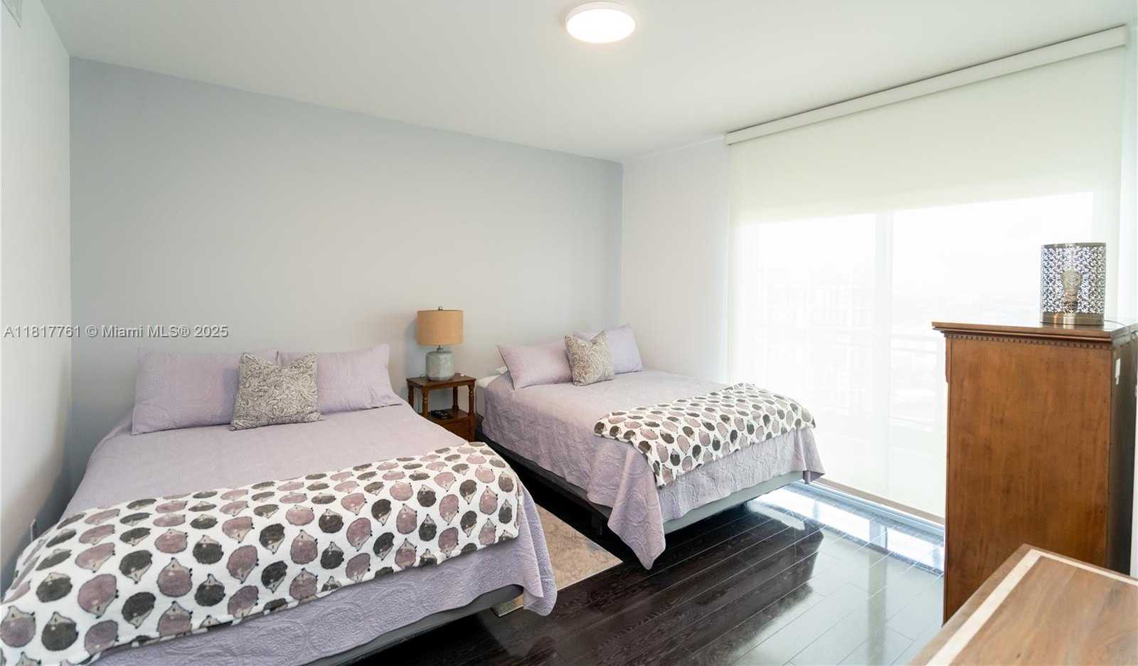 Small Image of 90 SOUTH WEST 3RD ST #3707, Miami Number 18