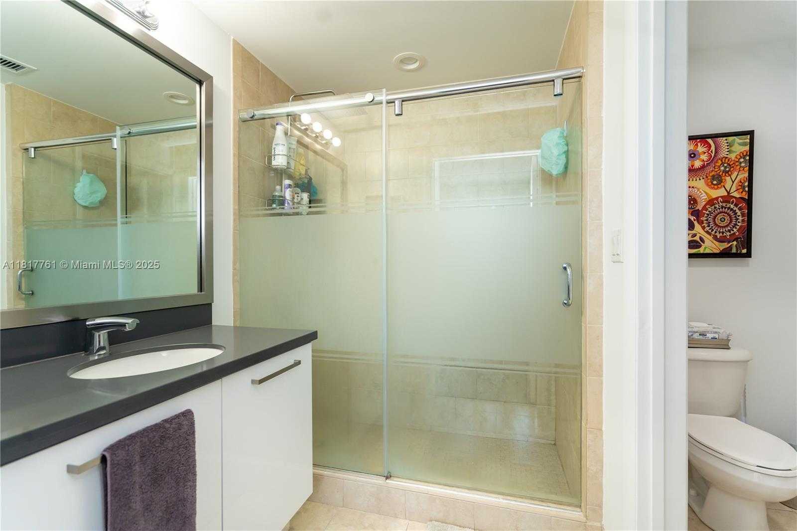 Small Image of 90 SOUTH WEST 3RD ST #3707, Miami Number 27