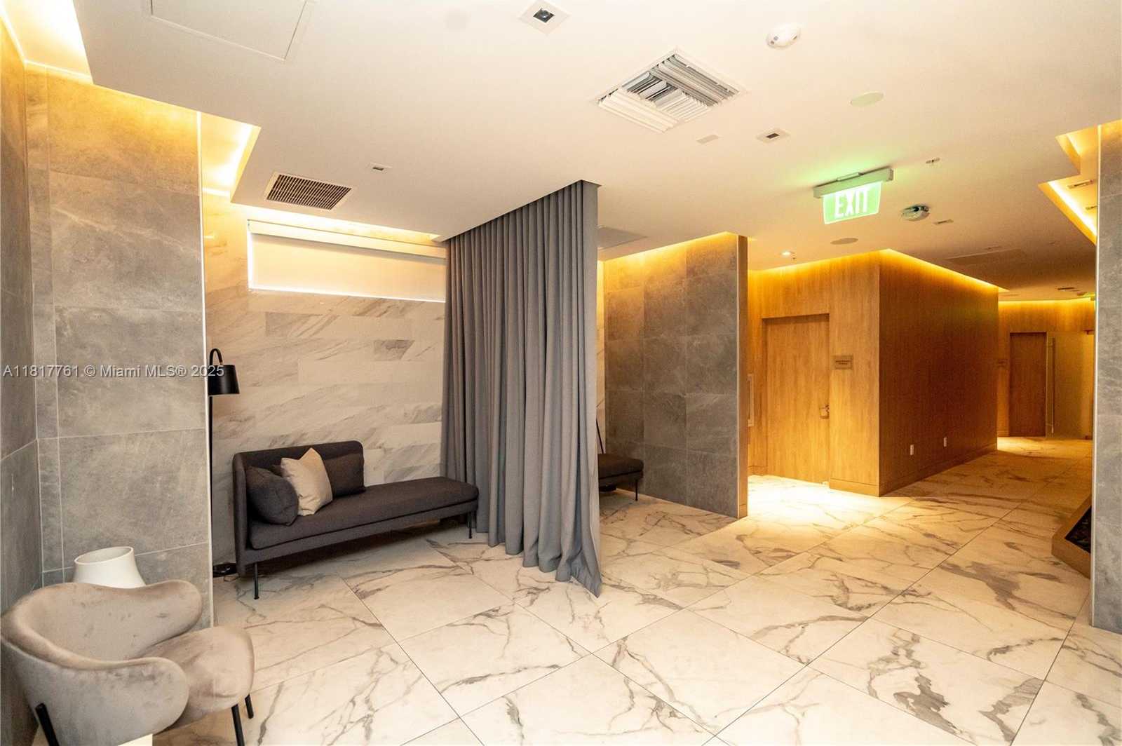 Small Image of 90 SOUTH WEST 3RD ST #3707, Miami Number 45