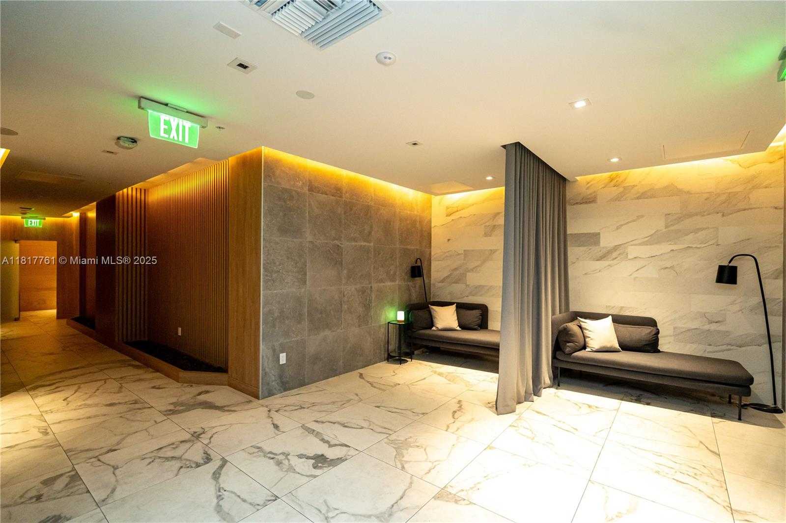 Small Image of 90 SOUTH WEST 3RD ST #3707, Miami Number 46