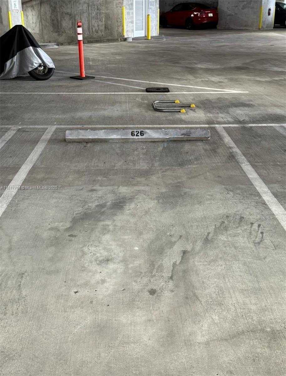 Small Image of 90 SOUTH WEST 3RD ST #3707, Miami Number 53