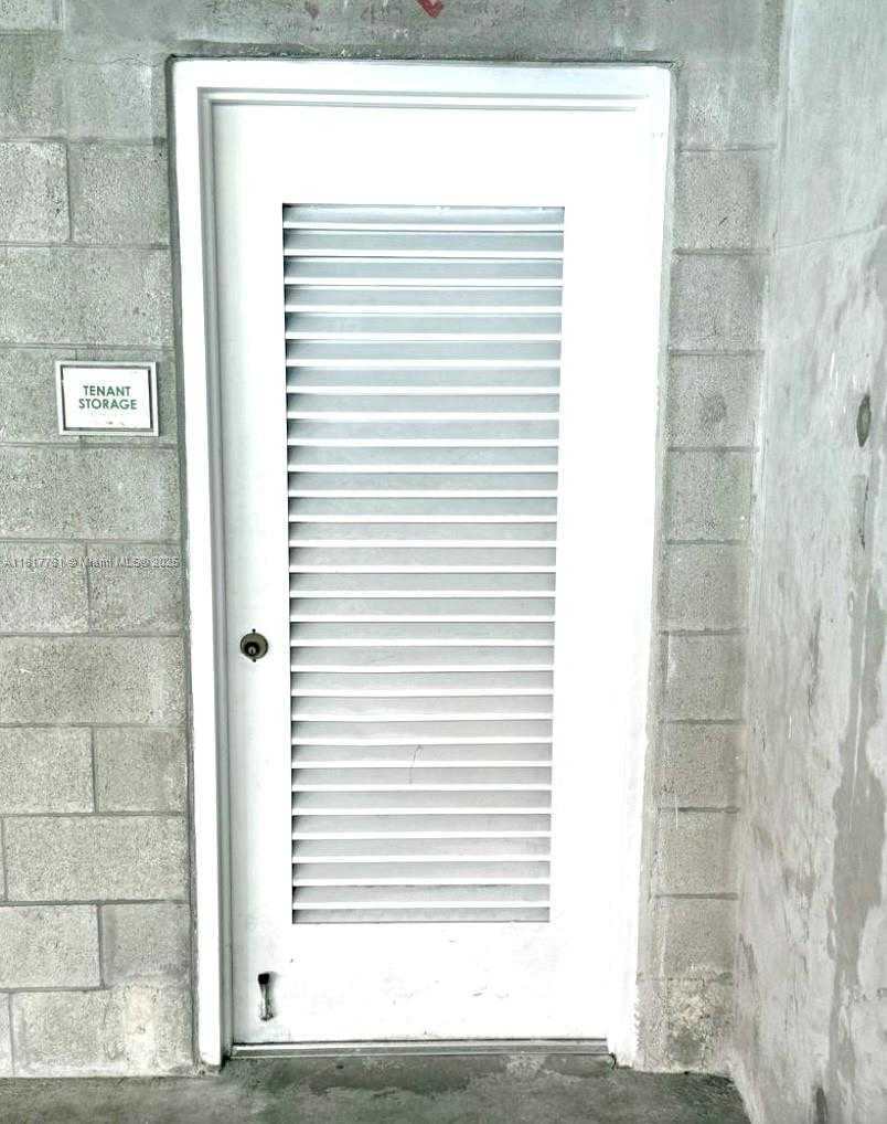 Small Image of 90 SOUTH WEST 3RD ST #3707, Miami Number 55