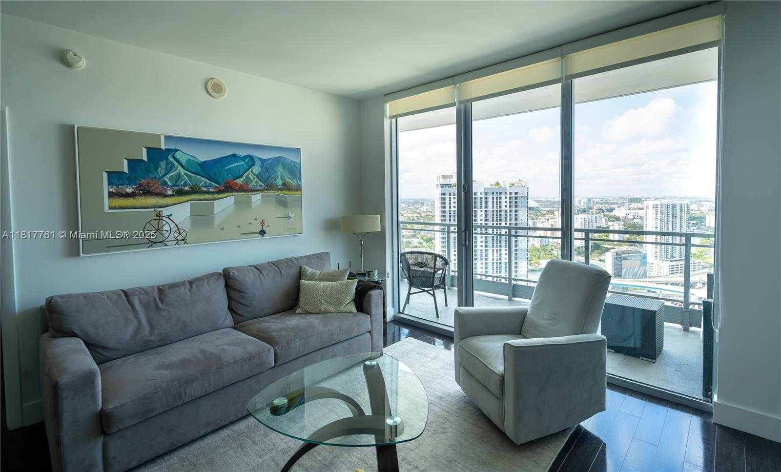Small Image of 90 SOUTH WEST 3RD ST #3707, Miami Number 7