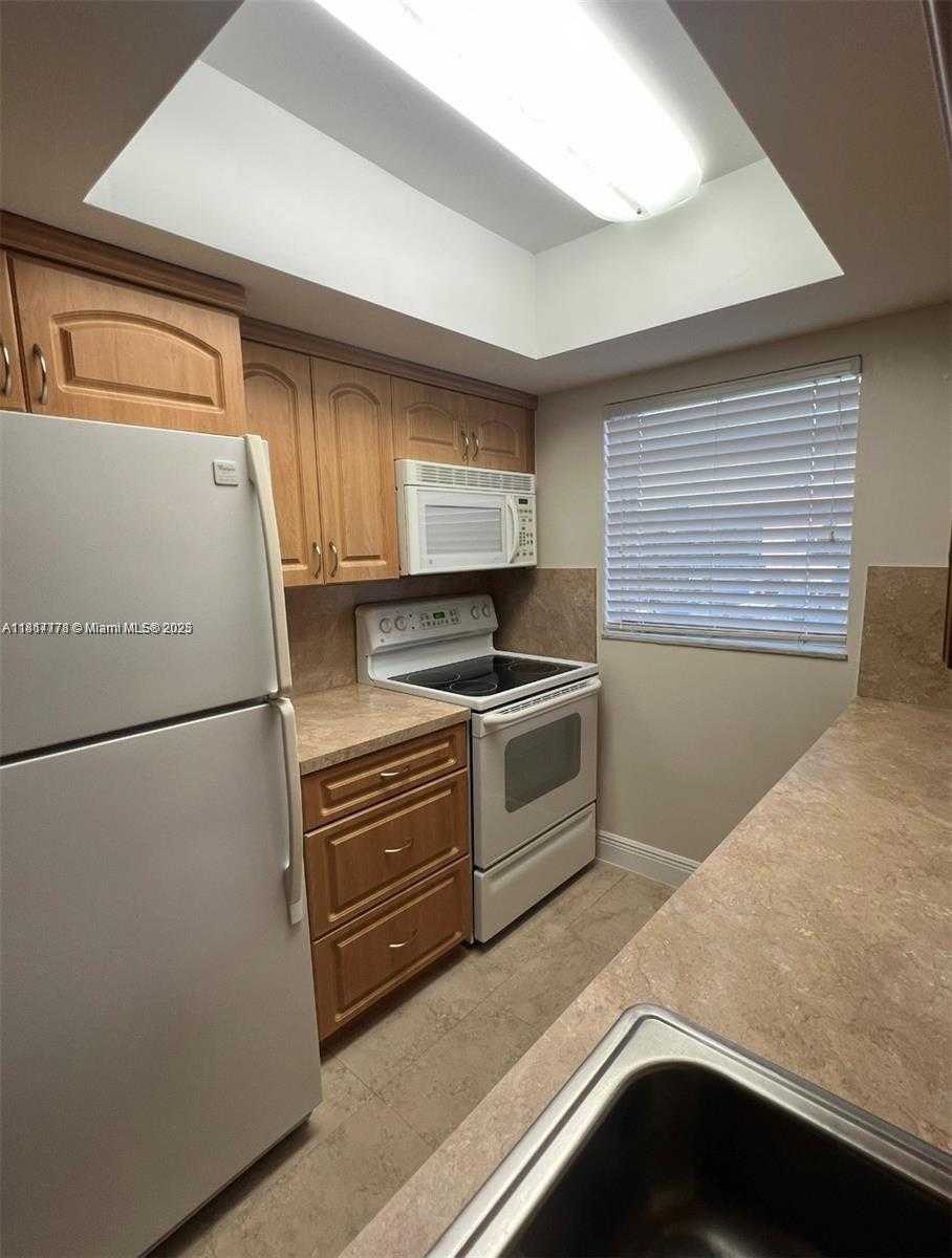 Small Image of 9321 SOUTH WEST 4TH ST #209C, Miami Number 9