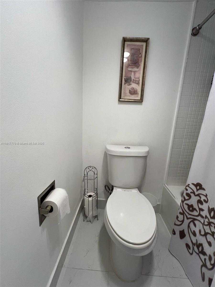 Small Image of 20505 EAST COUNTRY CLUB DR #1932, Aventura Number 13