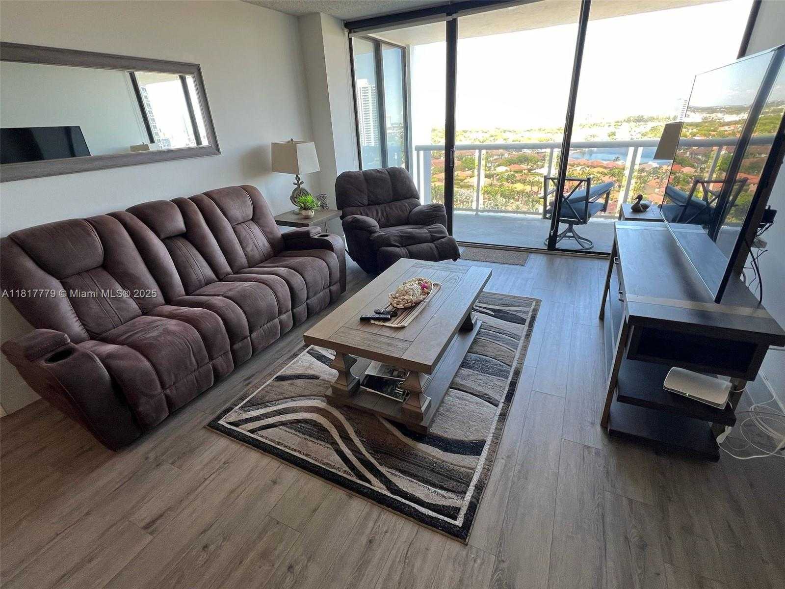 Small Image of 20505 EAST COUNTRY CLUB DR #1932, Aventura Number 3
