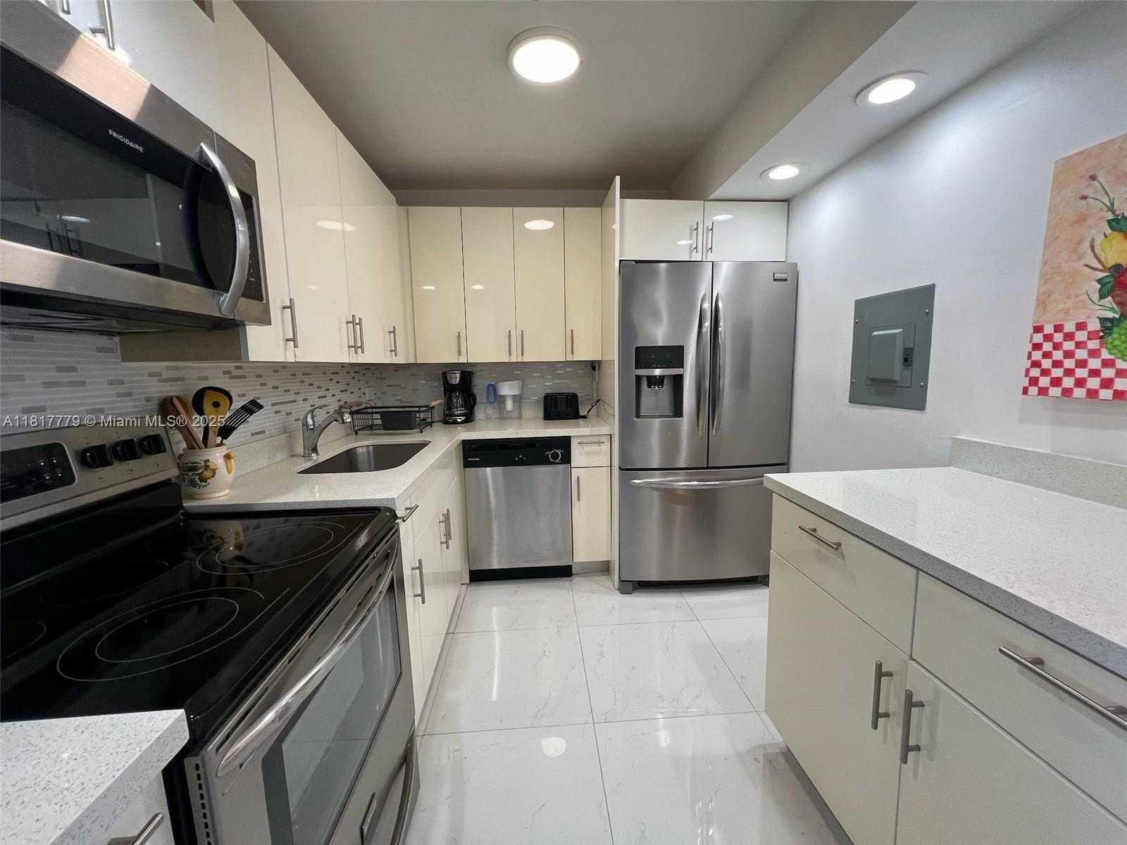 Small Image of 20505 EAST COUNTRY CLUB DR #1932, Aventura Number 8