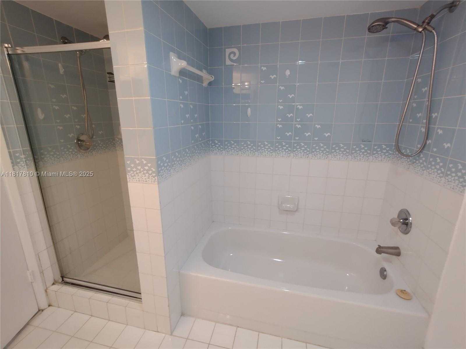 Small Image of 6061 COLLINS AVE #4B, Miami Beach Number 11
