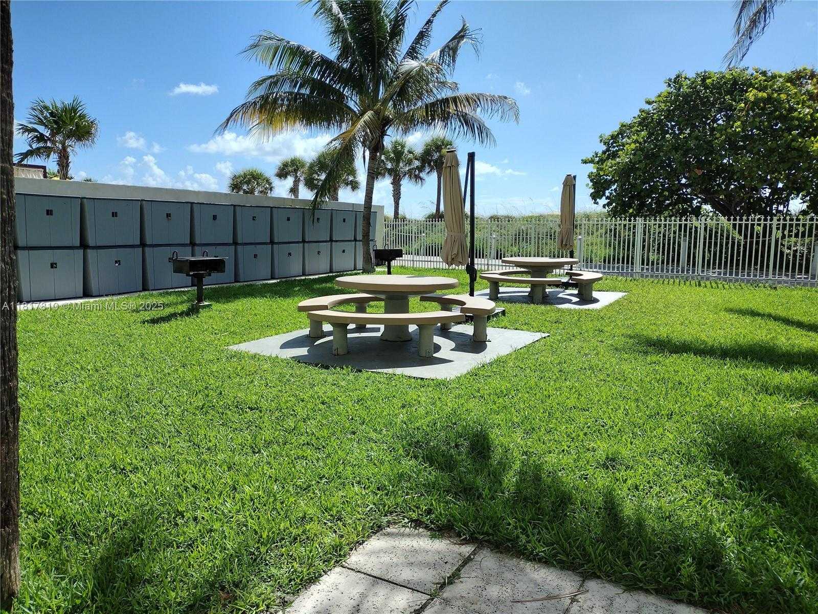Small Image of 6061 COLLINS AVE #4B, Miami Beach Number 21