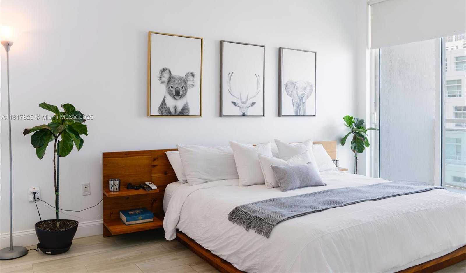 Small Image of 950 BRICKELL BAY DR #3406, Miami Number 10