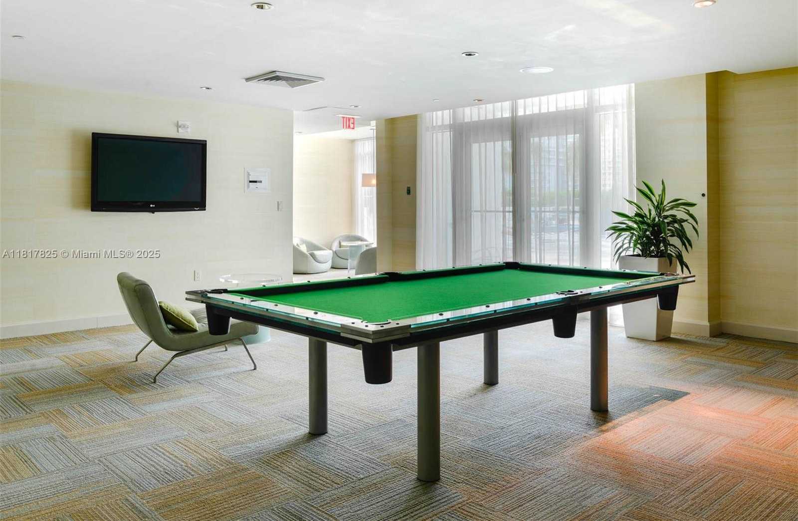 Small Image of 950 BRICKELL BAY DR #3406, Miami Number 28