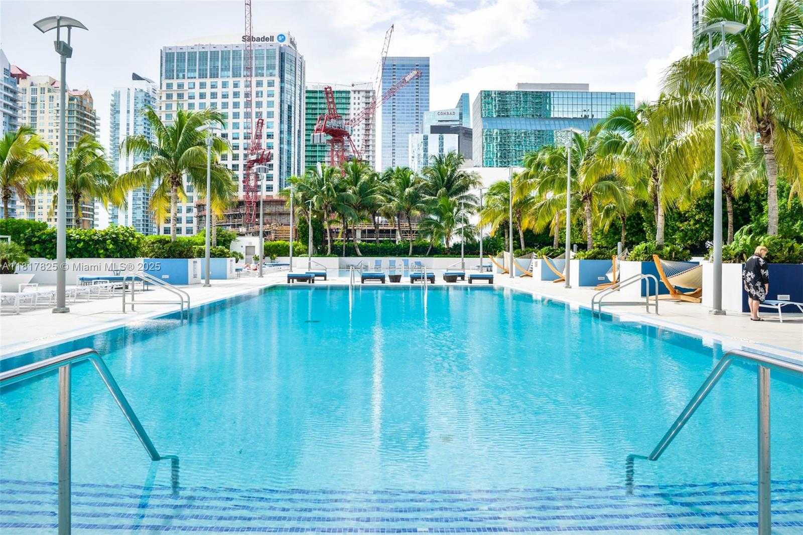 Small Image of 950 BRICKELL BAY DR #3406, Miami Number 32