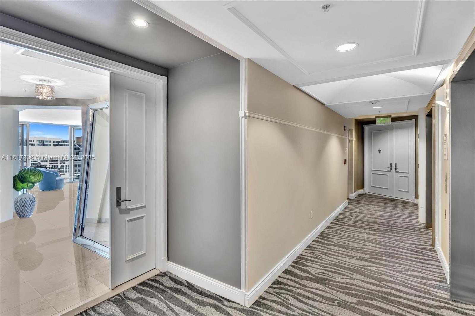 Small Image of 848 BRICKELL KEY DR #1805, Miami Number 2