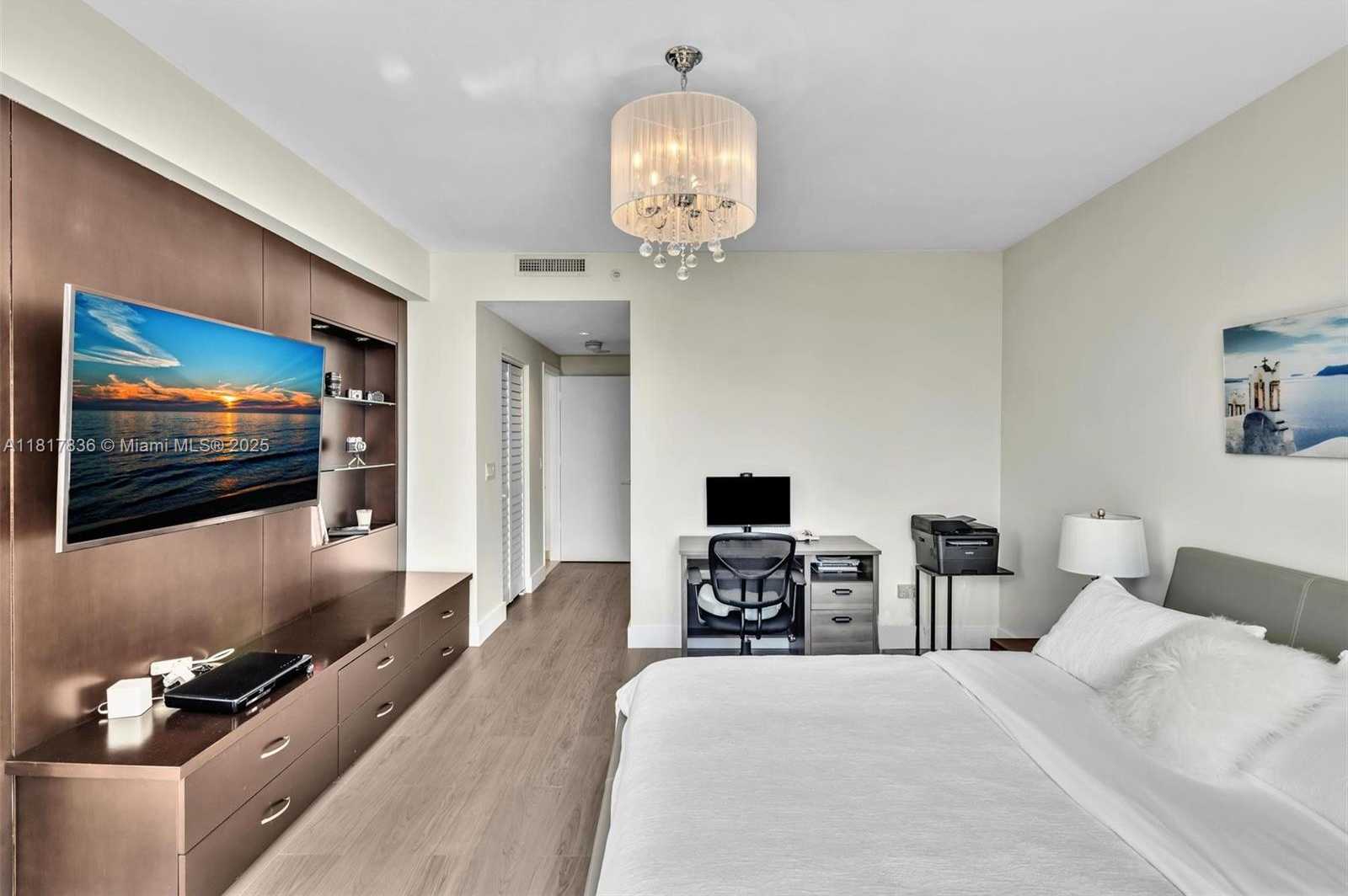 Small Image of 848 BRICKELL KEY DR #1805, Miami Number 21