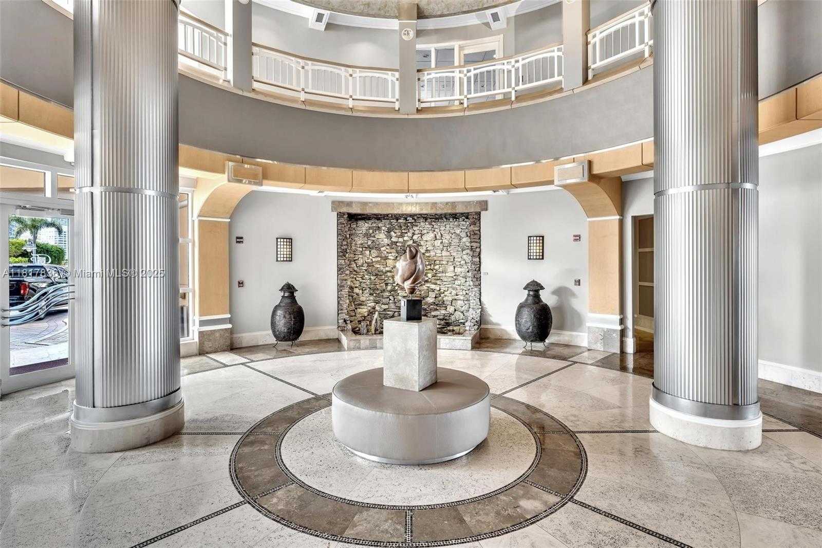 Small Image of 848 BRICKELL KEY DR #1805, Miami Number 27